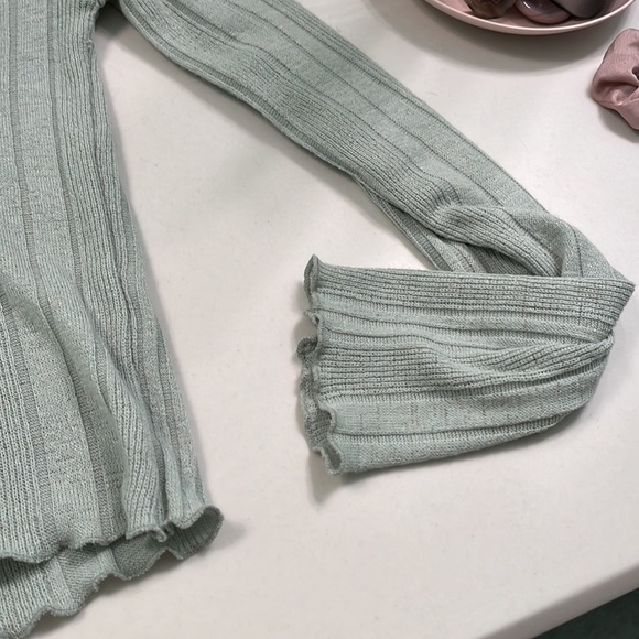 Vylette lightweight button up lettuce edge top. Size S. Color Light Green. - Picture 5 of 7